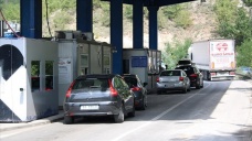 Kosova ile Sırbistan arasında kimlik kartlarıyla seyahat anlaşması uygulanmaya başlandı
