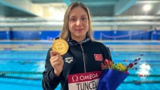 Merve Tuncel, 1500 metre serbestte gençler dünya şampiyonu oldu