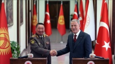 Milli Savunma Bakan Akar, Kırgız mevkidaşıyla görüştü