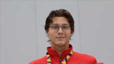 Milli yüzücü Berke Saka, Avrupa Gençler Şampiyonası'nda altın madalya kazandı
