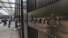 Moody's İngiltere'nin büyüme tahminini düşürdü