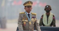 Myanmar'da cunta lideri ASEAN zirvesine katılacak