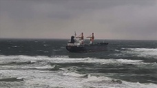 Panama bandıralı kargo gemisi Beykoz açıklarında makine arızası yaptı
