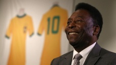 Pele Rio'da kapanış törenine katılmayı umut ediyor