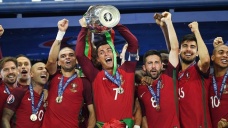 Ronaldo Avrupa da yılın futbolcusu seçildi