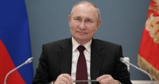 Rus Duması, Putin'in yeniden devlet başkanlığına aday olmasını sağlayan yasayı kabul etti