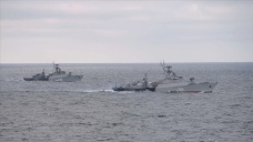Rusya'nın 15 savaş gemisini Karadeniz'e gönderdiği açıklandı