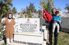 Şehit babası ve kız kardeşinden İYİ Partili Türkkan’a anlamlı tepki