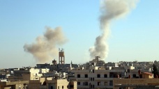 Suriye savaş uçağı yerleşim alanlarını bombaladı