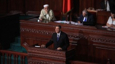 Tunus'ta Sıyd hükümeti güvenoyu alamadı