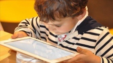 Türk Nöroloji Derneği: Elektronik ortama aşırı maruz kalma çocuklarda epilepsi riskini artırabilir