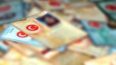 Türkiye'den KKTC'ye gidişlerde eski tip kimlik kartları 30 Haziran'dan itibaren kulla