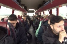 Ukrayna’dan gelen Türkler otobüsün içinde İHA’ya konuştu