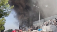 Uşak'ta iplik fabrikasında yangın çıktı