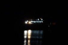 Yunan unsurları tarafından ateş açılan gemi Karanlık Liman'a demirledi